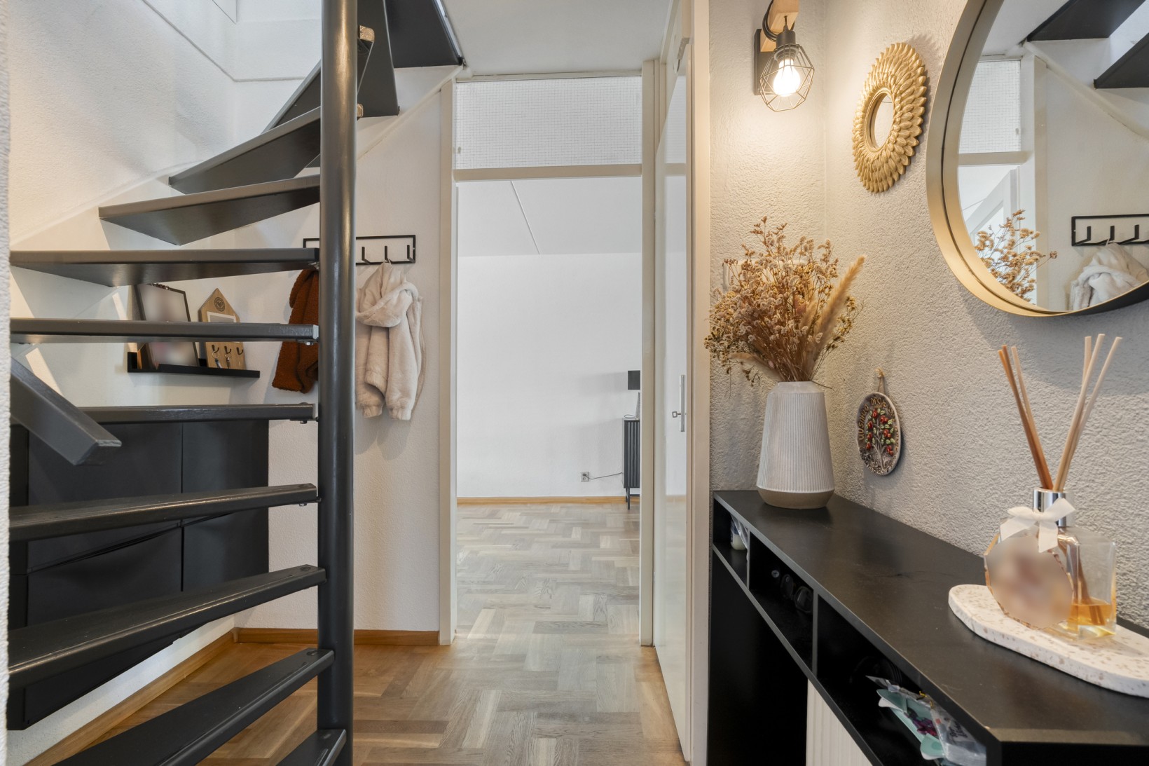 Tussenwoning te koop: De Plevier 126, Almelo
