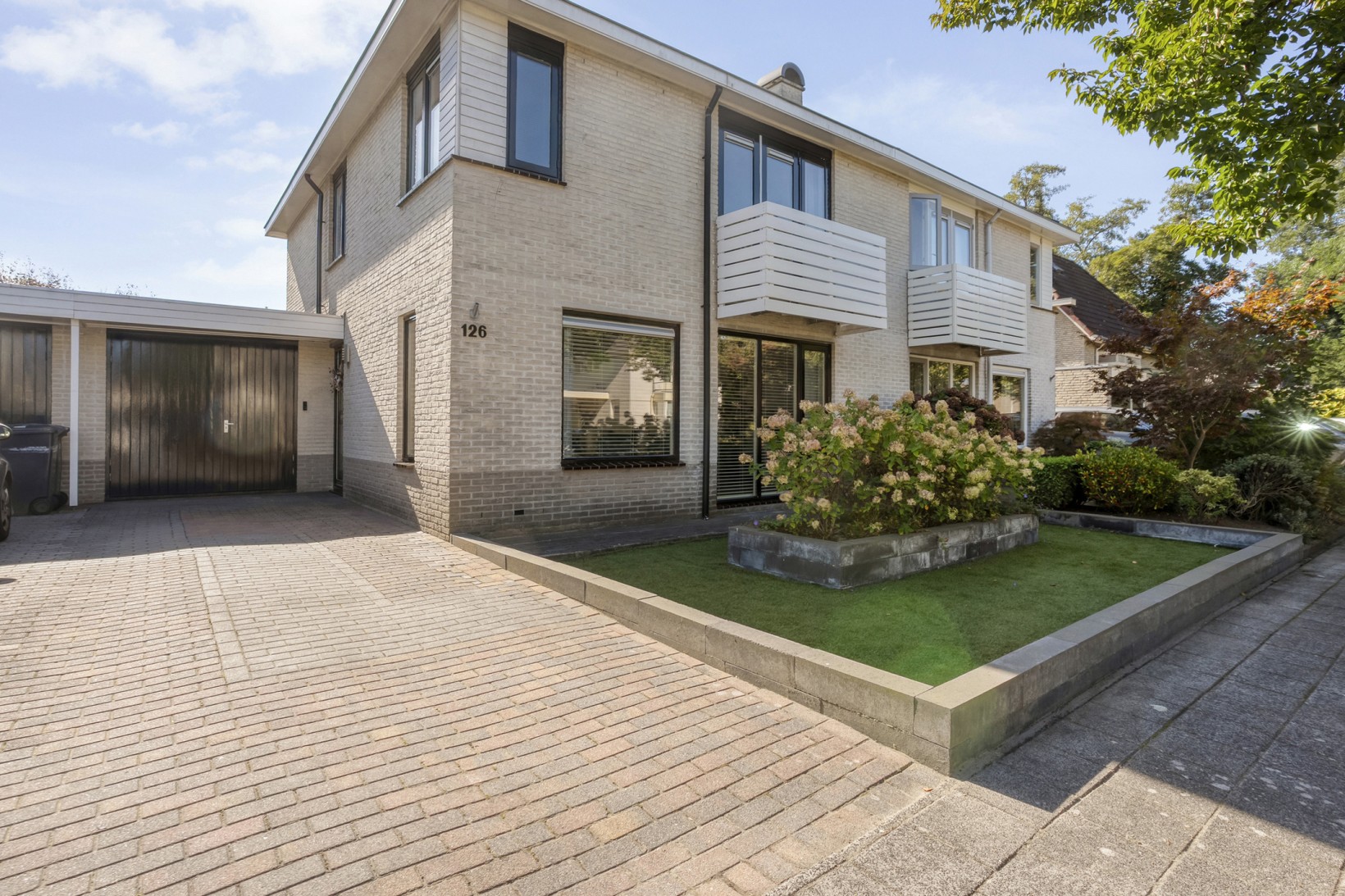 Tussenwoning te koop: De Plevier 126, Almelo