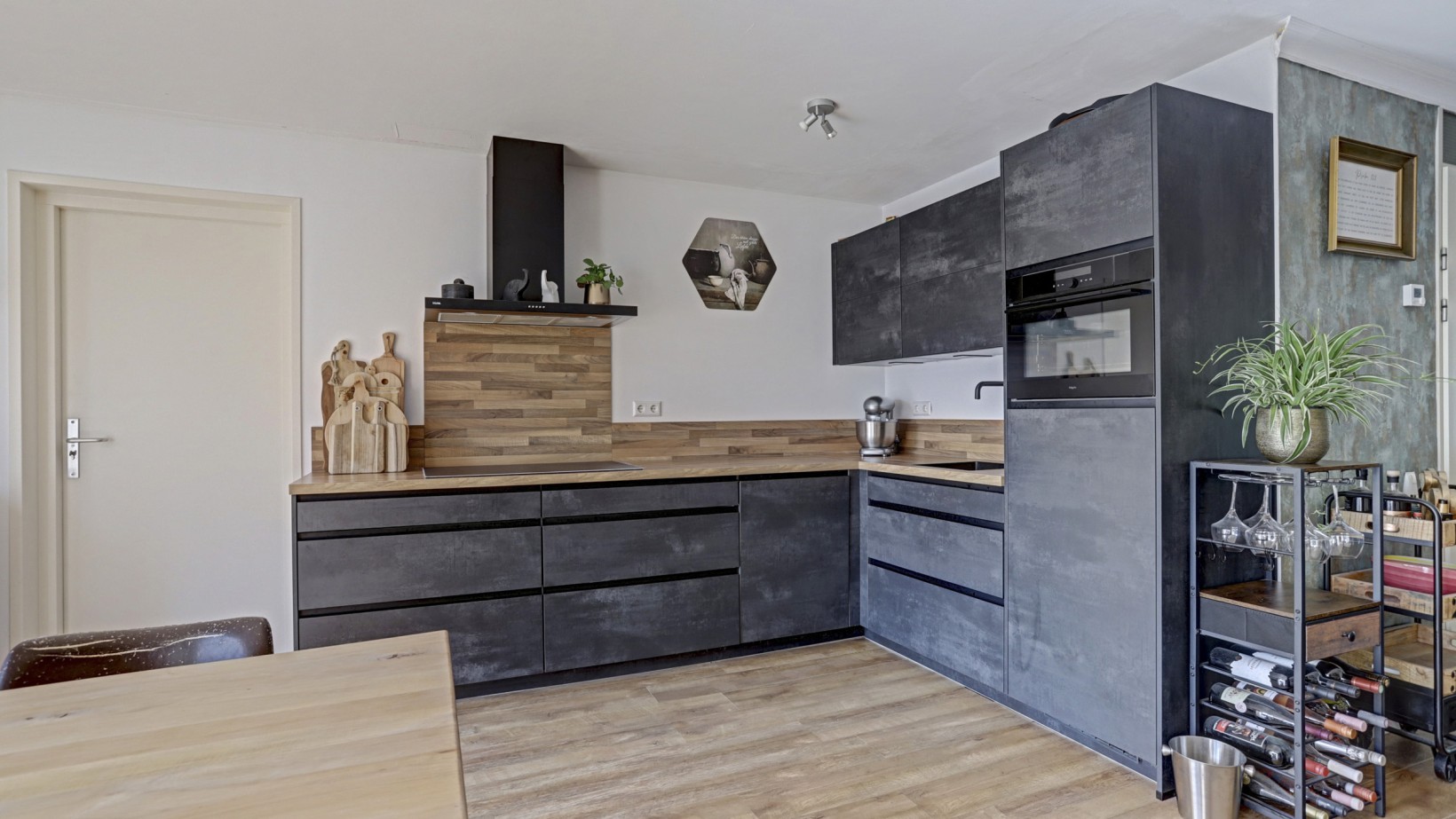 Tussenwoning te koop: De Regenwulp 9, Almelo