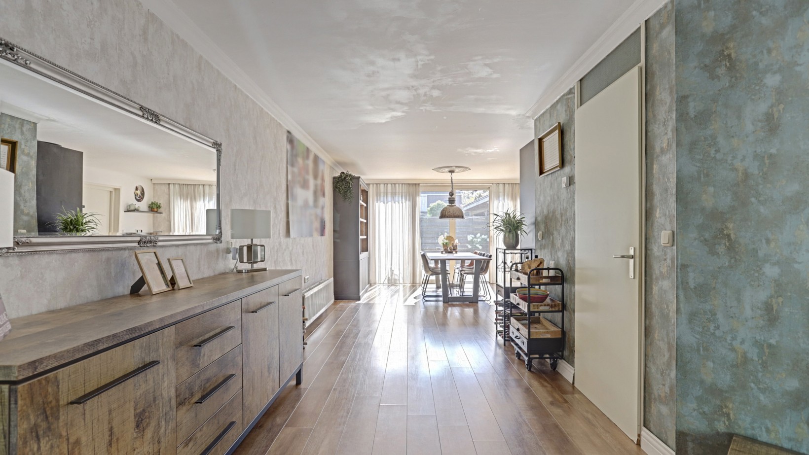 Tussenwoning te koop: De Regenwulp 9, Almelo