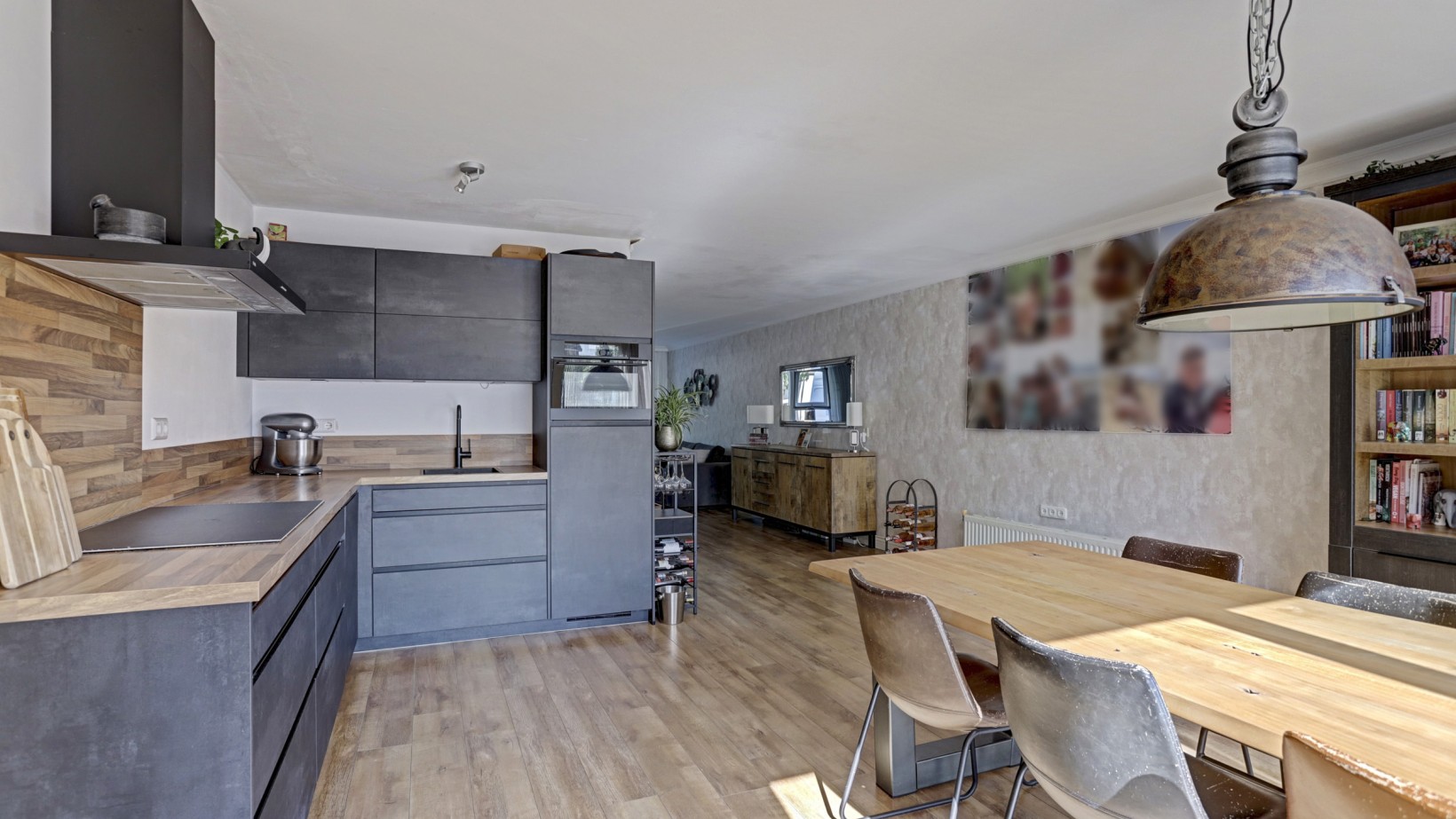 Tussenwoning te koop: De Regenwulp 9, Almelo