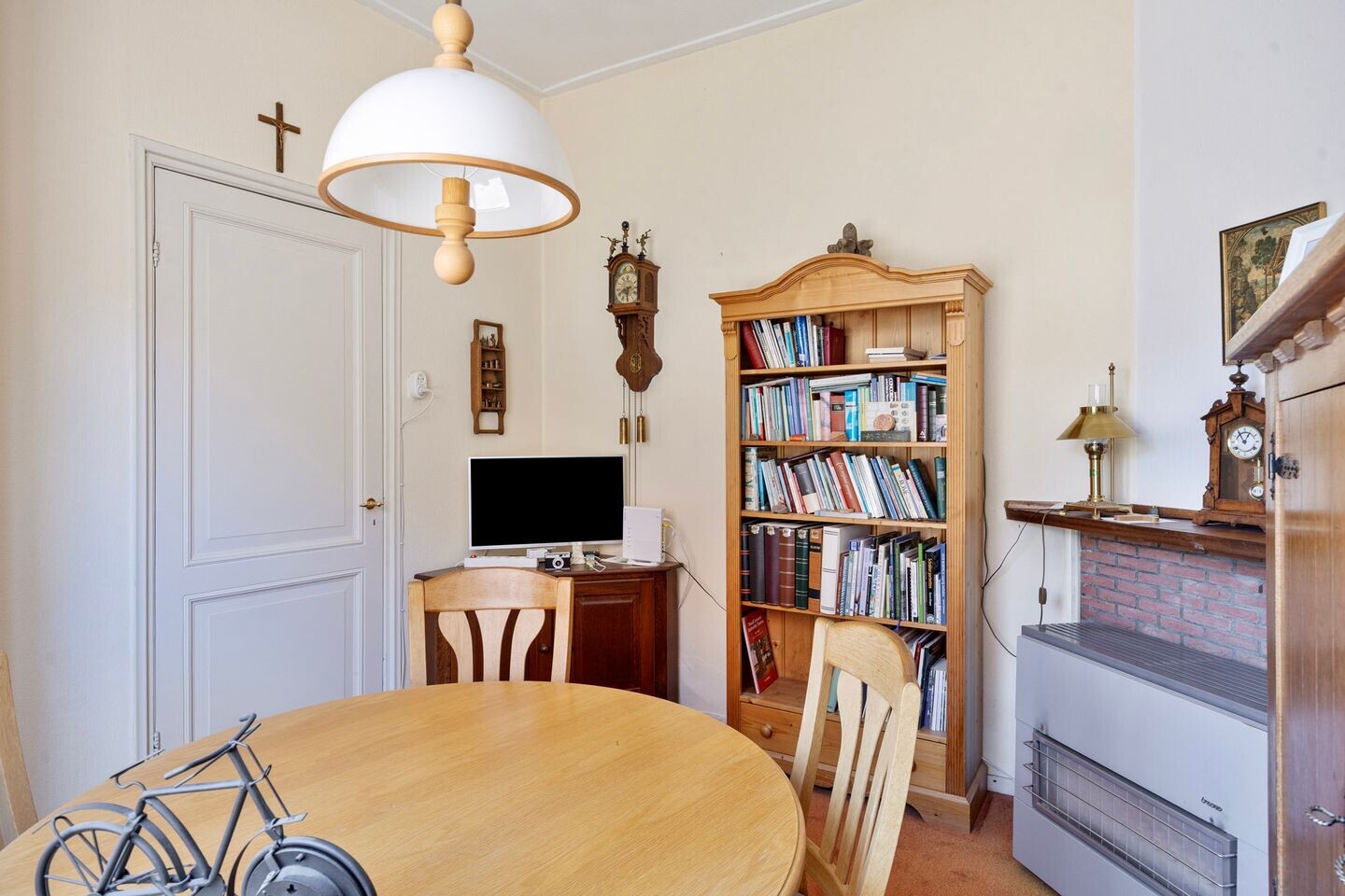 Twee-onder-één-kap te koop: Marktstraat 21, Borne