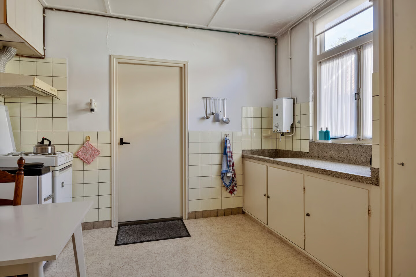 Twee-onder-één-kap te koop: Marktstraat 21, Borne