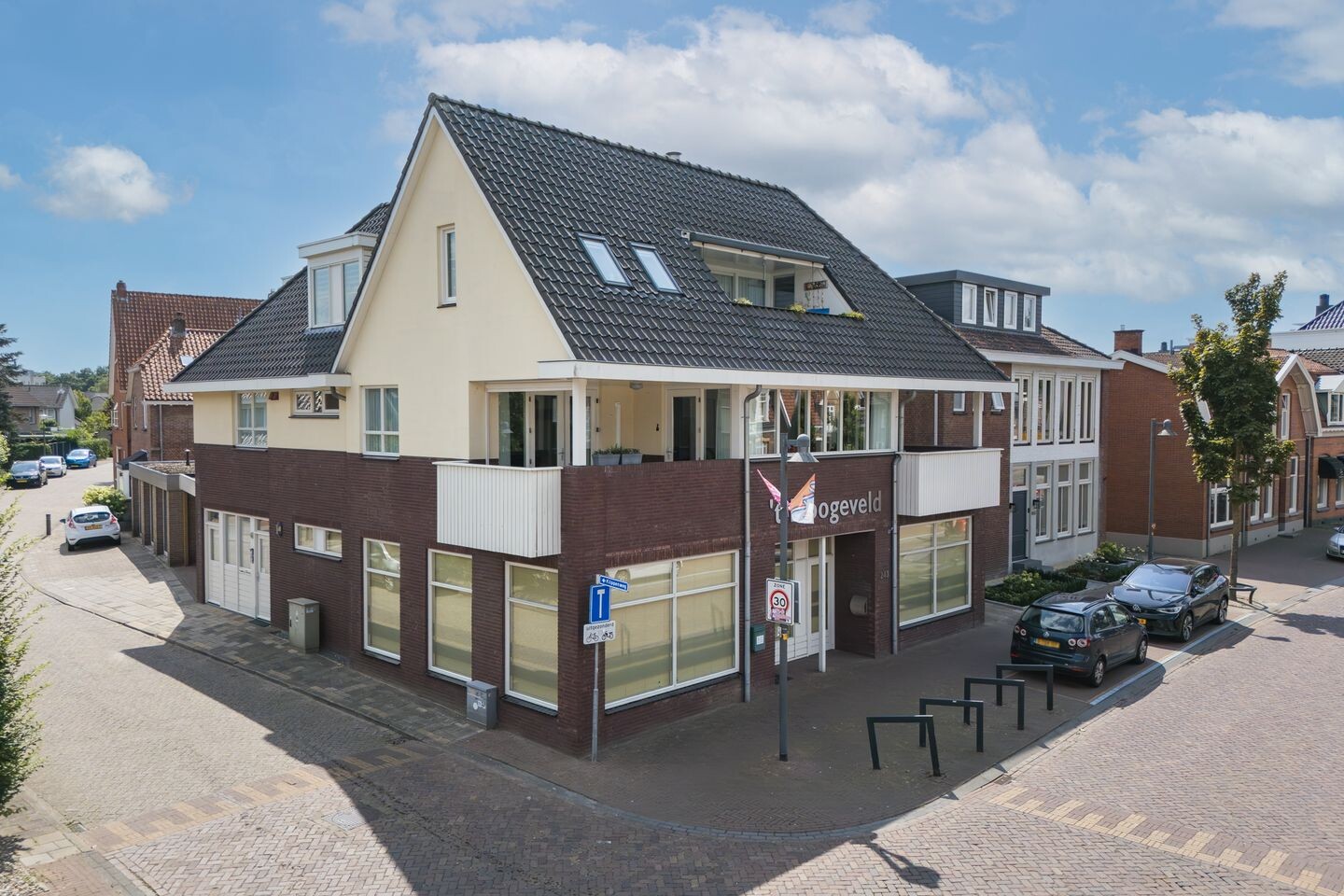 Appartement te koop: Grotestraat 243A, Borne