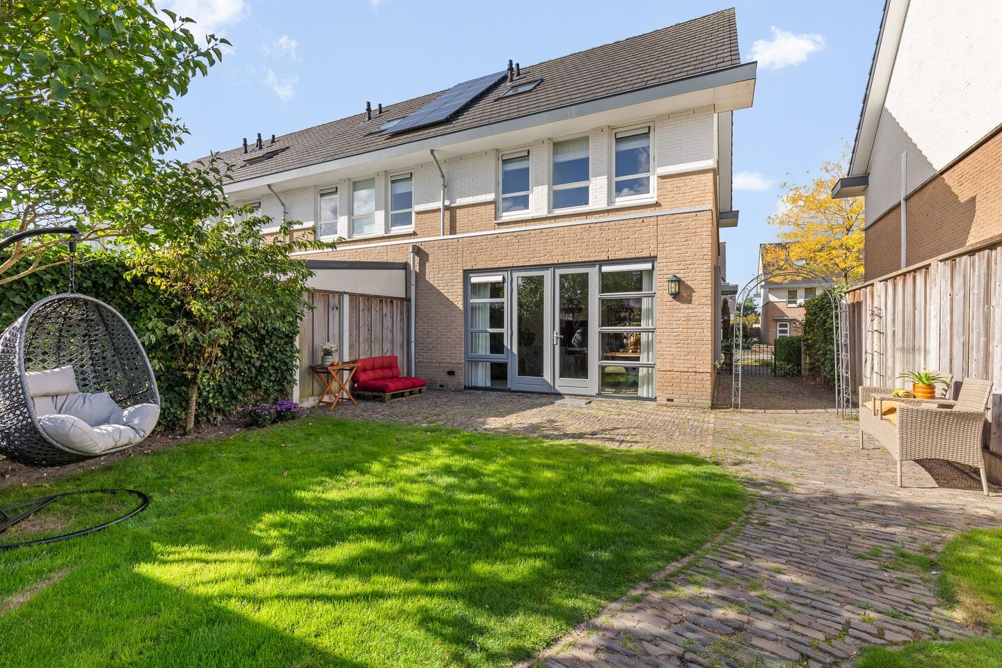 Hoekwoning te koop: Bongerd 63, Borne