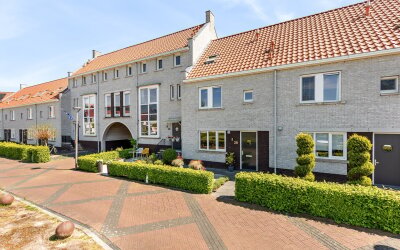 Rozenhof 28