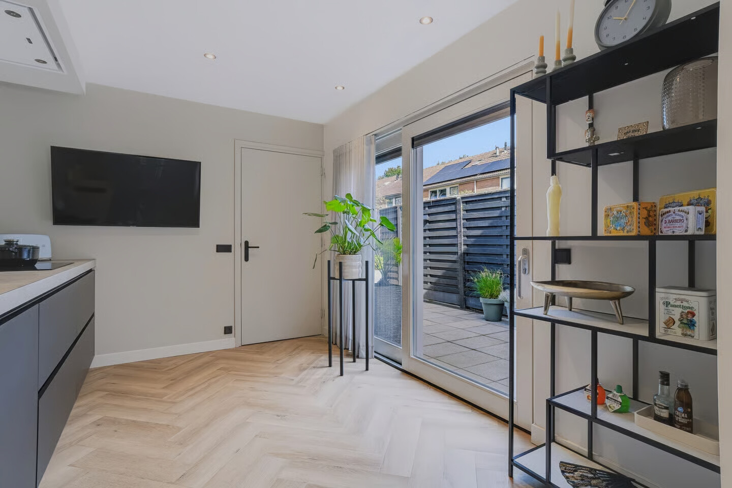 Tussenwoning te koop: Anjelierstraat 51, Wierden