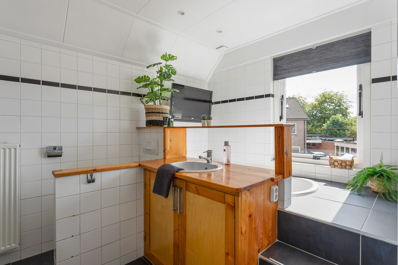 Tussenwoning te koop: Vivaldistraat 9, Tubbergen