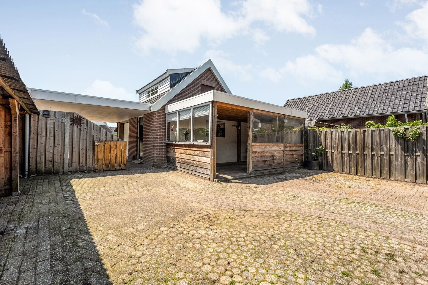Twee-onder-één-kap te koop: Hardenbergerweg 281, Langeveen