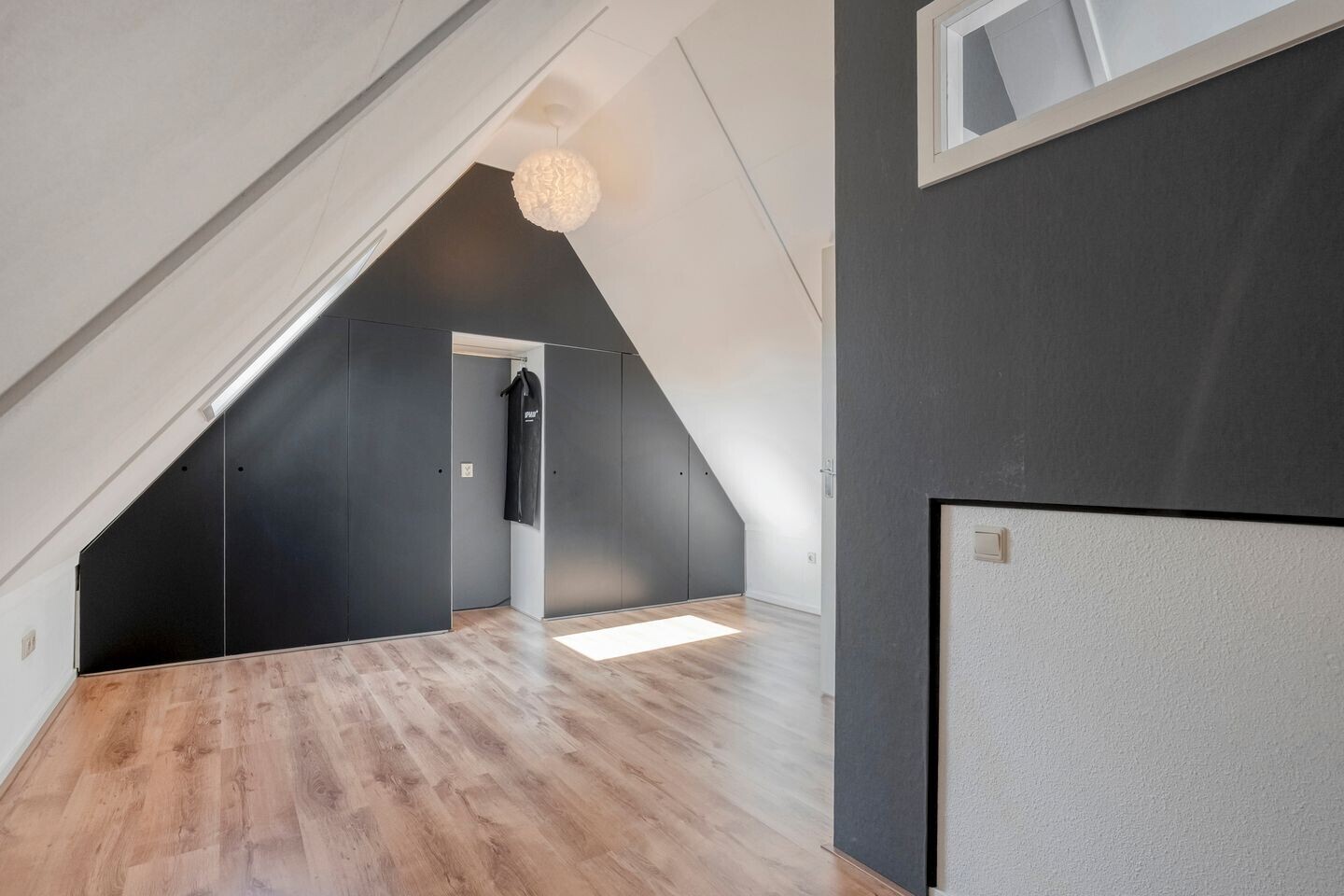 Twee-onder-één-kap te koop: Liezenstraat 11, Beerzerveld
