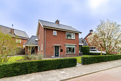 E J Boschweg 38
