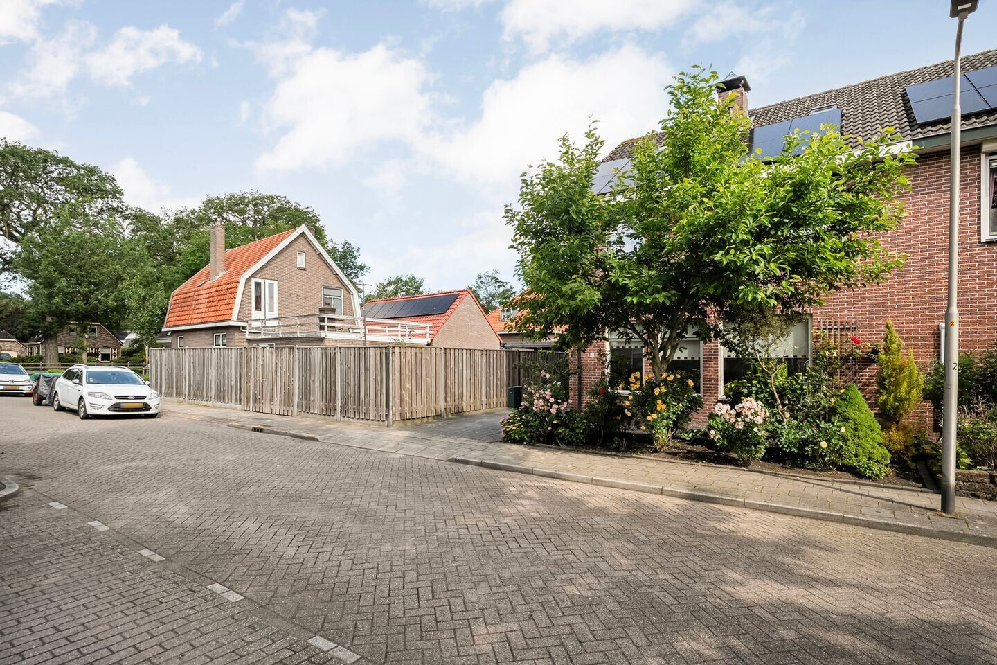 Twee-onder-één-kap te koop: Beukenlaan 2, Balkbrug