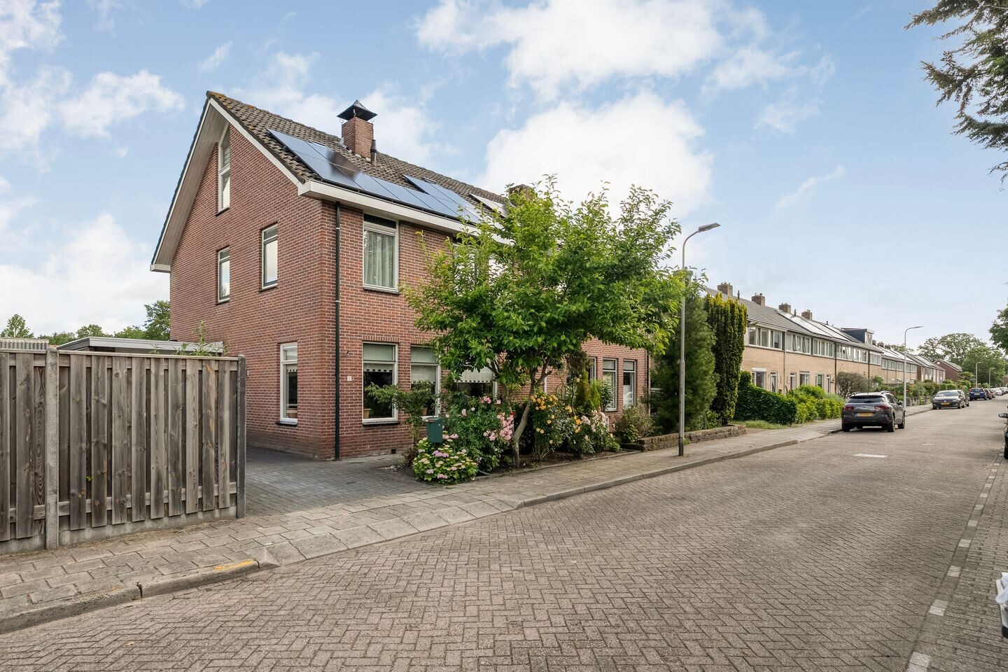 Twee-onder-één-kap te koop: Beukenlaan 2, Balkbrug