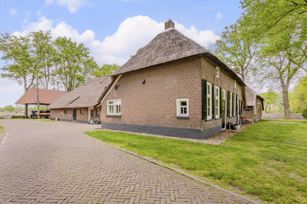Vrijstaande woning te koop: Oosterveen 79, Nieuwleusen