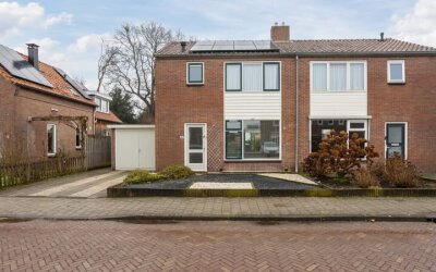 Burg.Bosch Bruiststraat 24