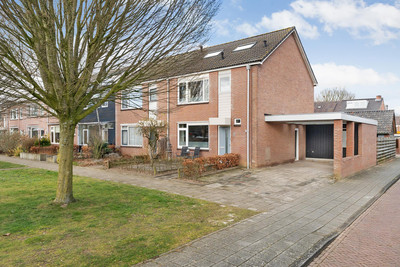 Nieuwe Uitl. 8