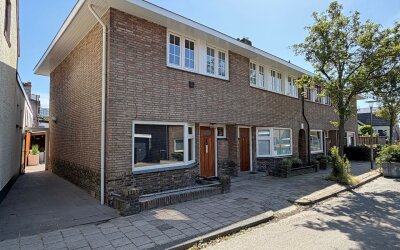 Emmastraat 1