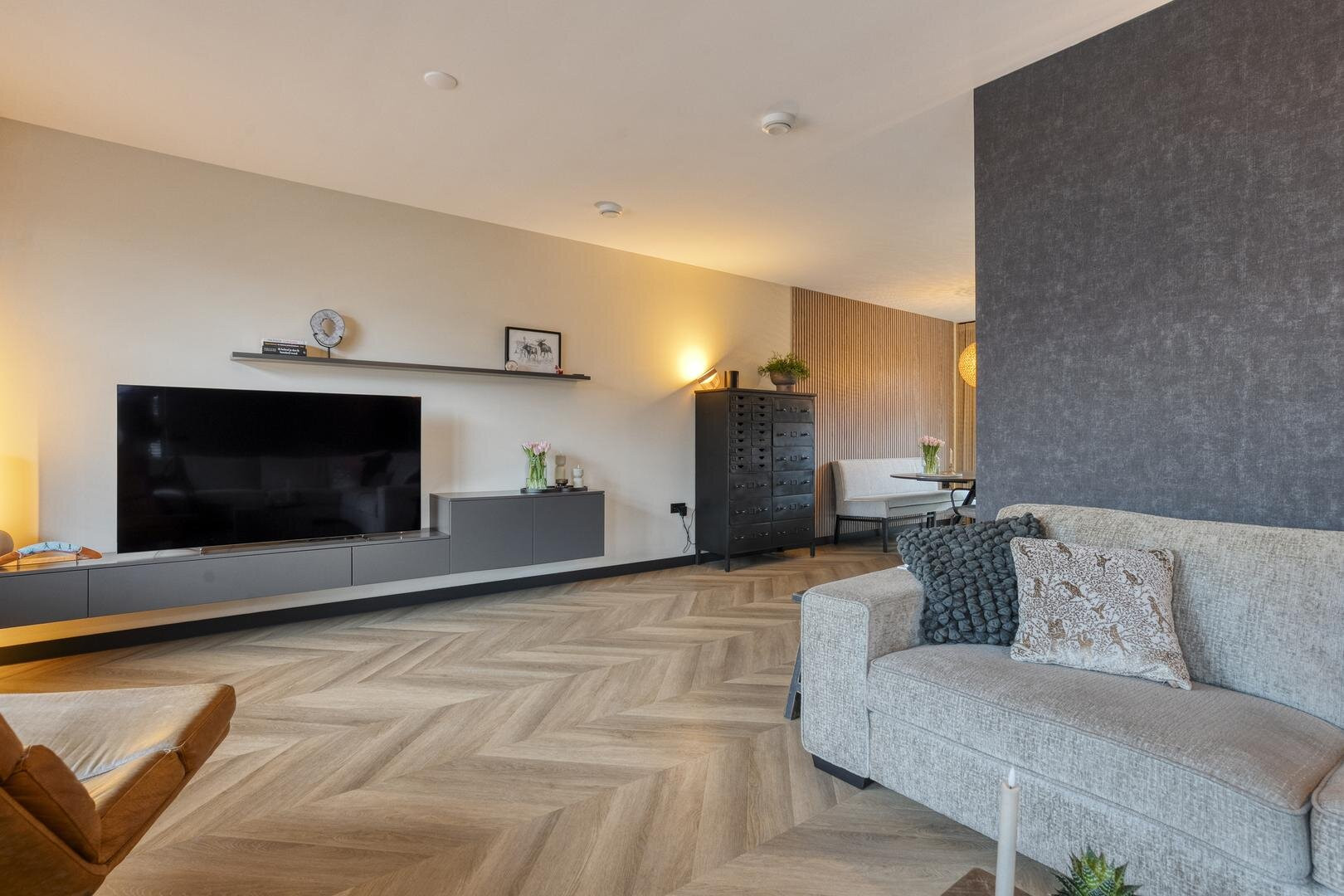 Twee-onder-één-kap te koop: Moesdistel 11, Coevorden