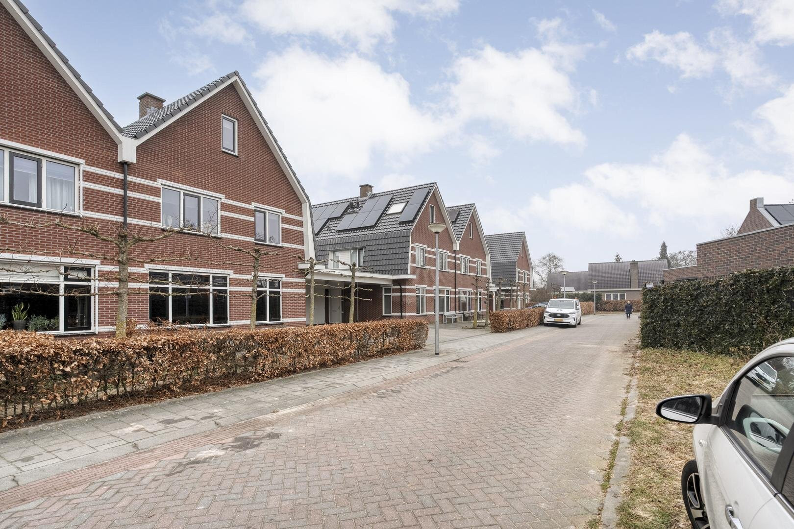 Twee-onder-één-kap te koop: Moesdistel 11, Coevorden