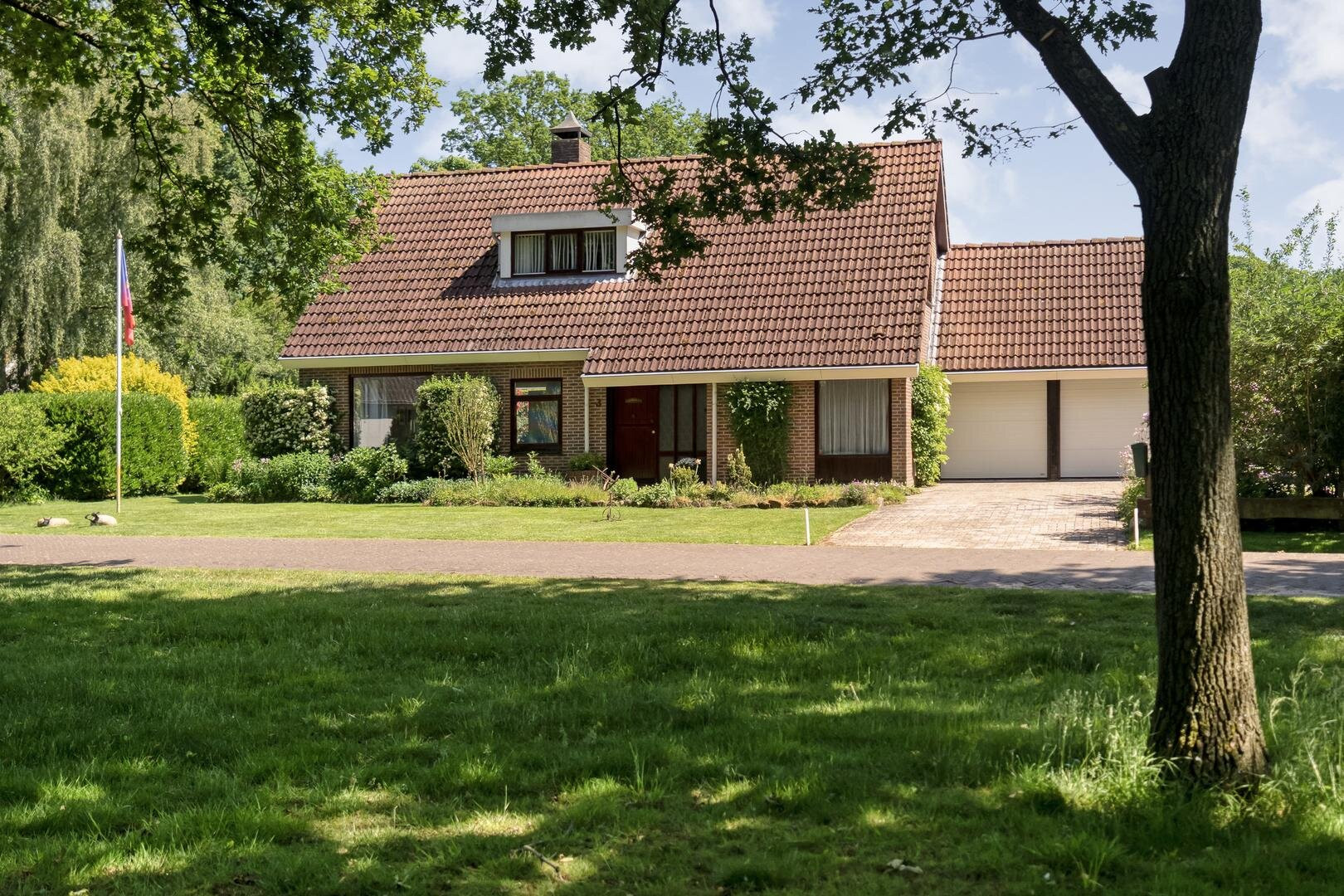 Vrijstaande woning te koop: de Steeg 3, Dalen