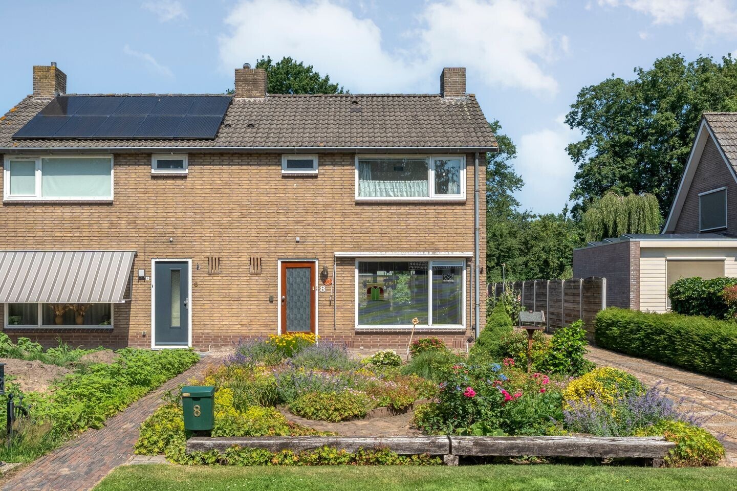Twee-onder-één-kap te koop: Thyakkerstraat 8, Dalen
