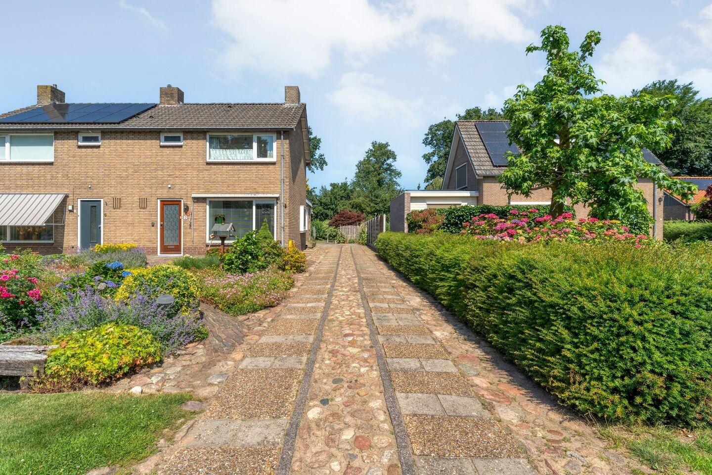 Twee-onder-één-kap te koop: Thyakkerstraat 8, Dalen