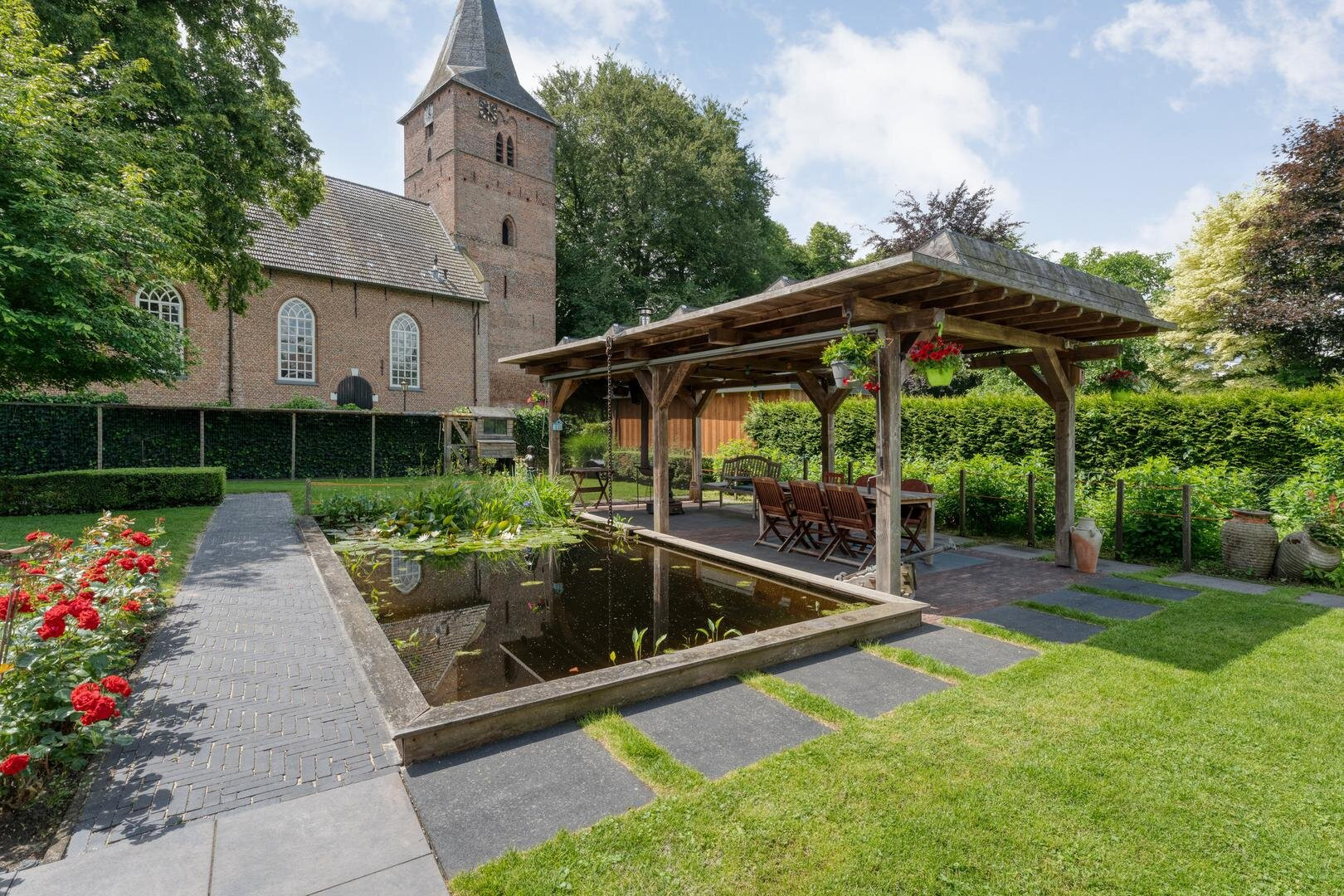 Vrijstaande woning te koop: Kruisstraat 2, Dalen