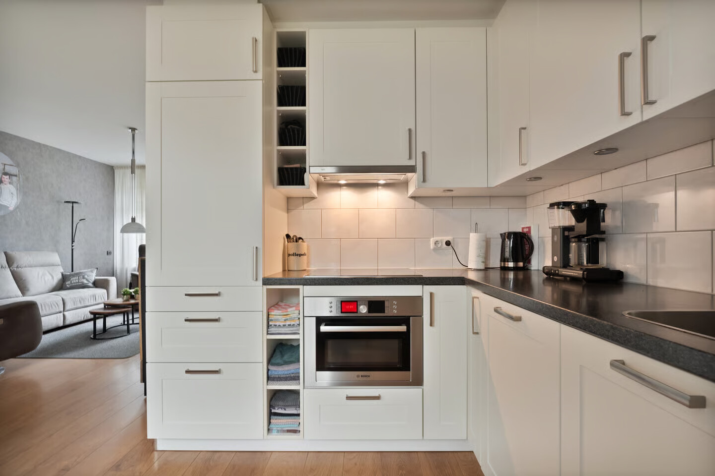 Tussenwoning te koop: Rheezerweg 43, Hardenberg