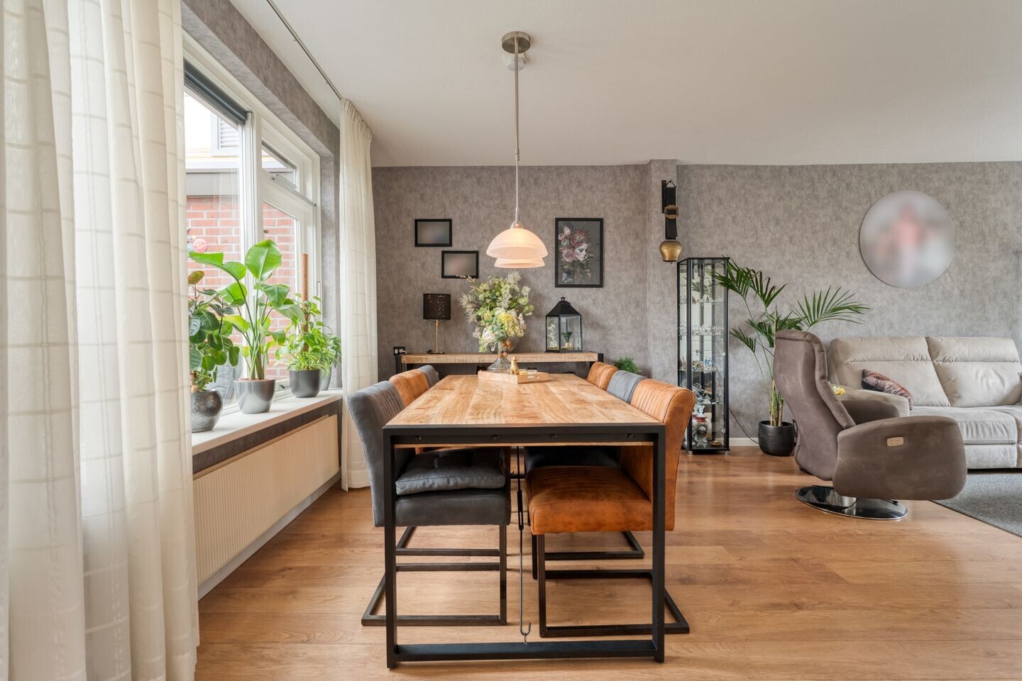 Tussenwoning te koop: Rheezerweg 43, Hardenberg