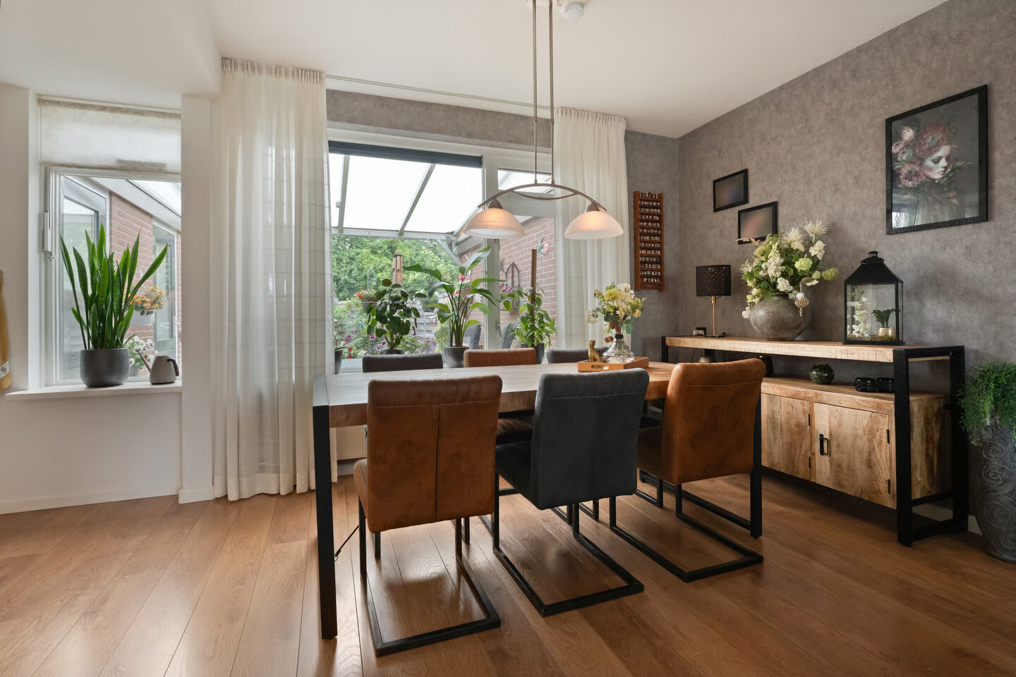 Tussenwoning te koop: Rheezerweg 43, Hardenberg