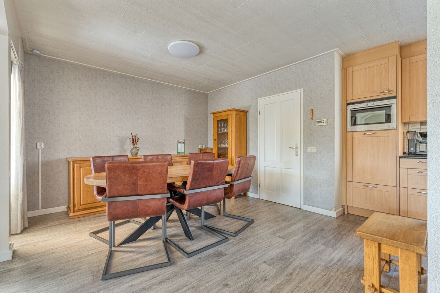 Hoekwoning te koop: Floralaan 68, Hardenberg