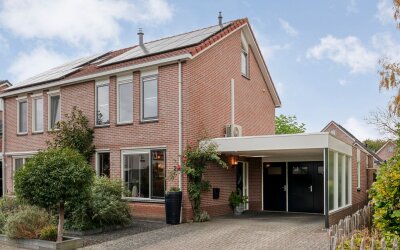 Boterbloem 23