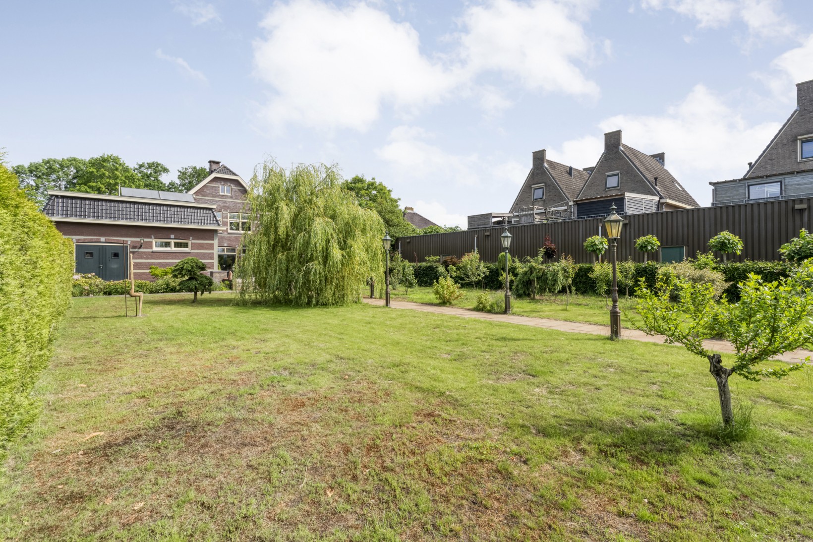 Vrijstaande woning te koop: Hoofdweg 32, De Krim