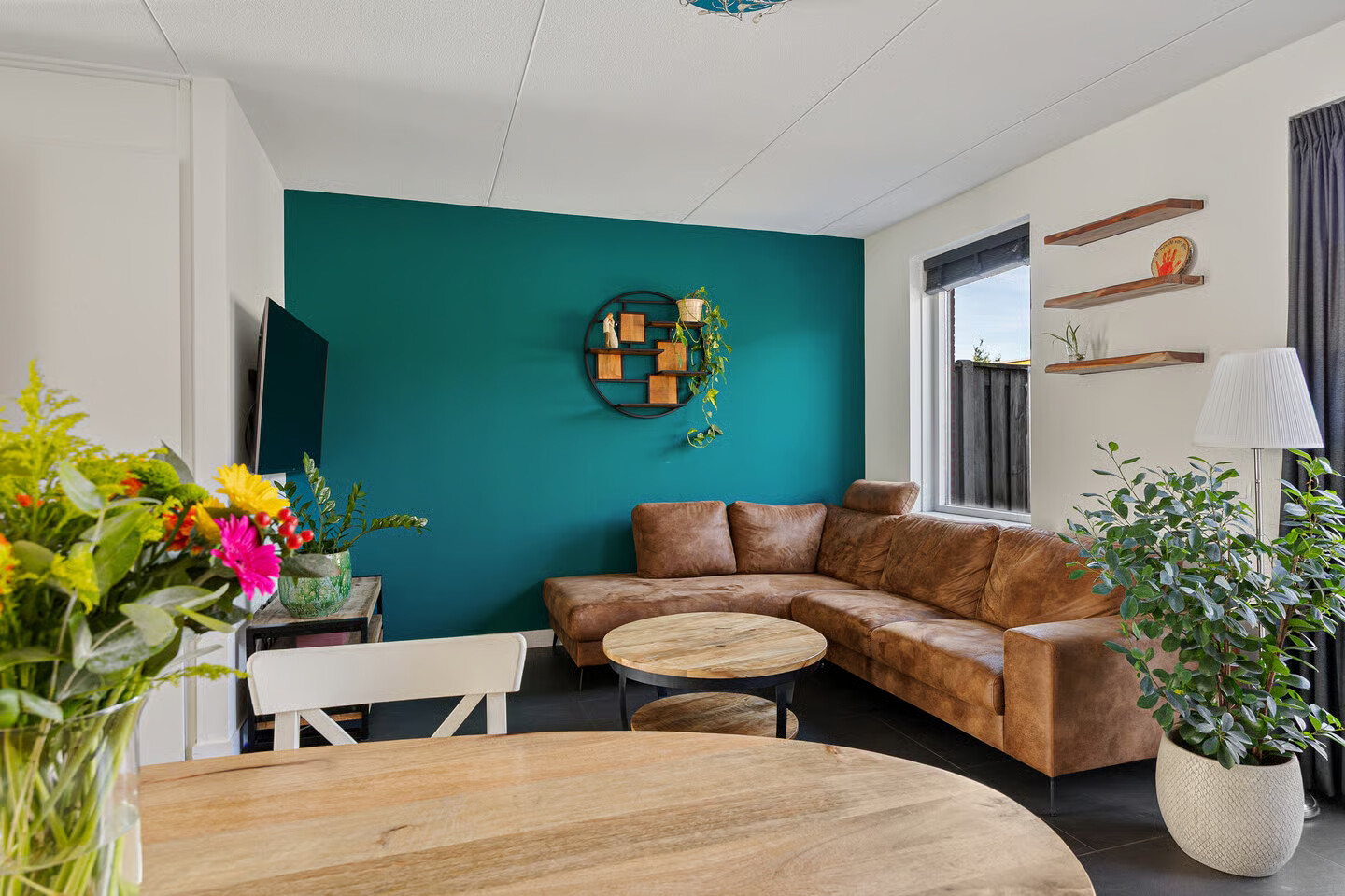 Tussenwoning te koop: Wingerdwal 9, Emmen