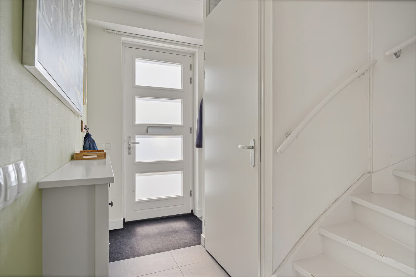 Tussenwoning te koop: Wingerdwal 9, Emmen