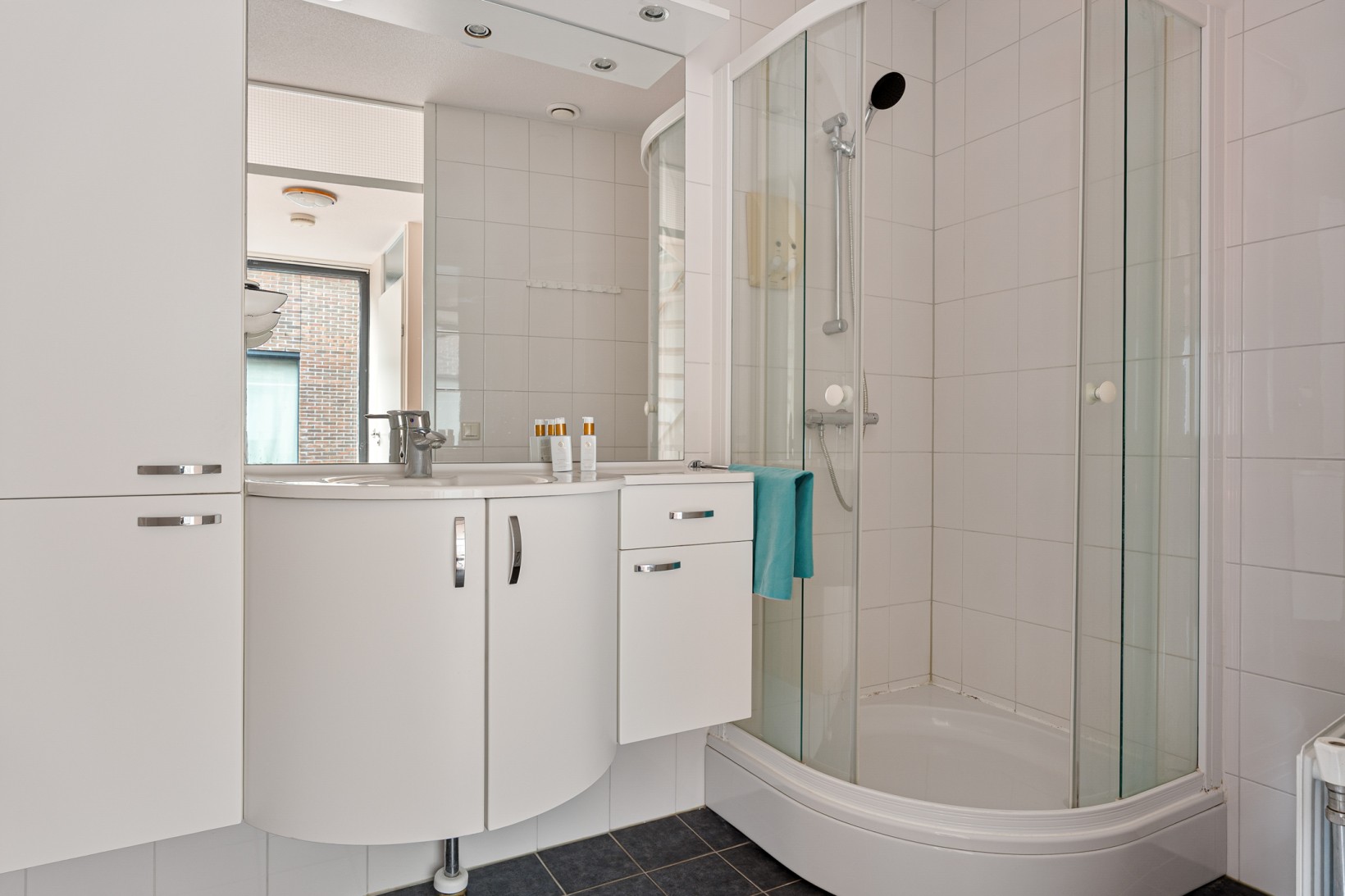 Tussenwoning te koop: Valtherlaan 222, Emmen