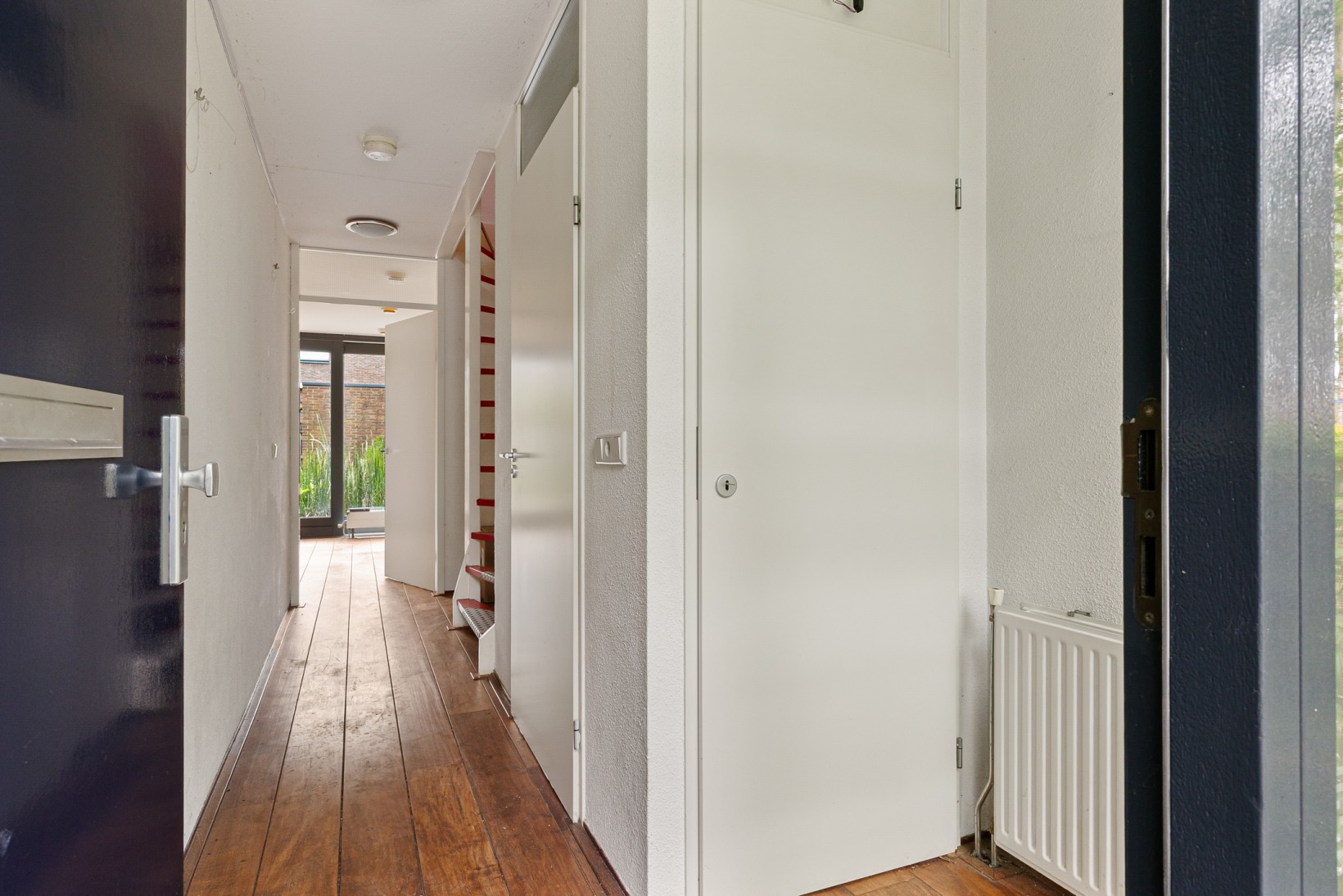Hoekwoning te koop: Warmeerweg 300, Emmen