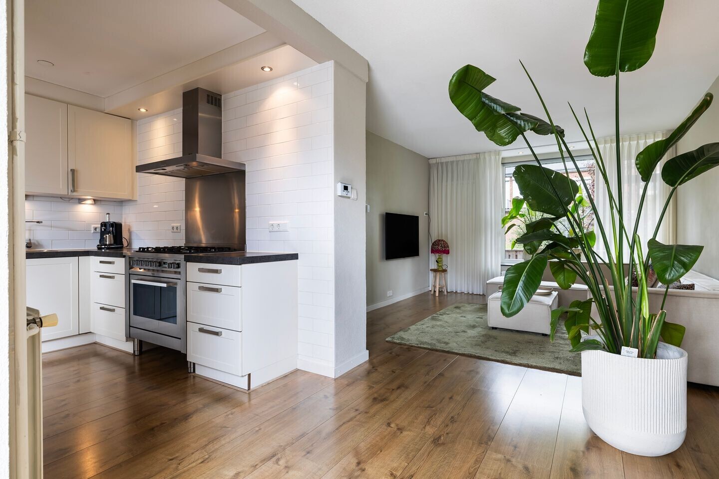 Tussenwoning te koop: Weden 36, Emmen