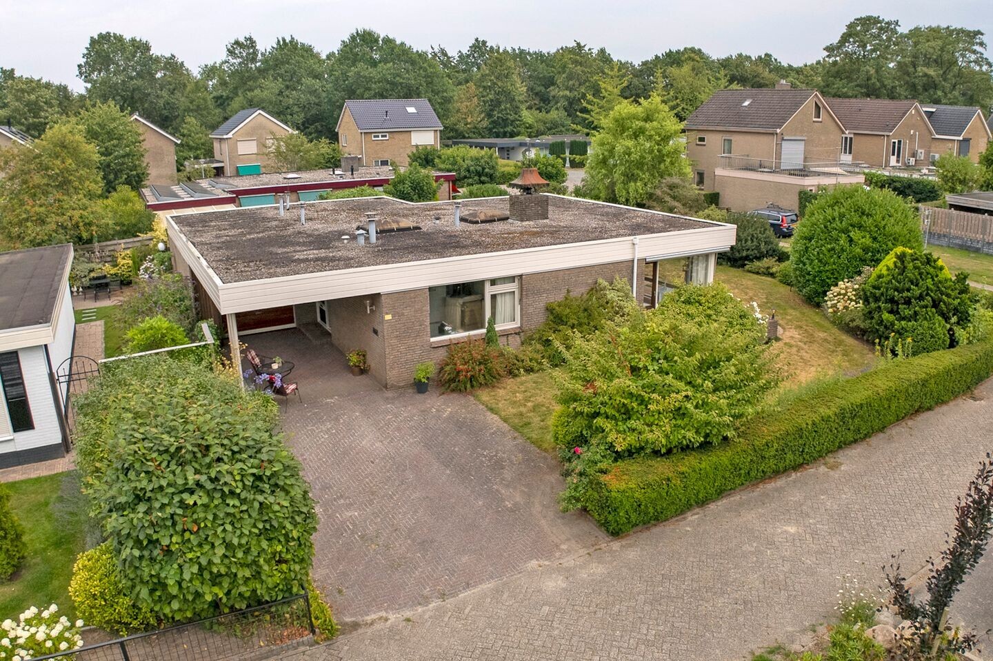 Vrijstaande woning te koop: Laan van het Kwekebos 242, Emmen