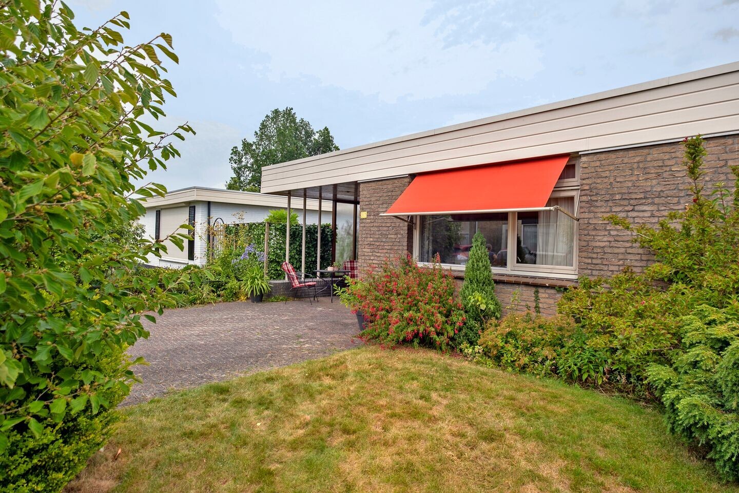 Vrijstaande woning te koop: Laan van het Kwekebos 242, Emmen