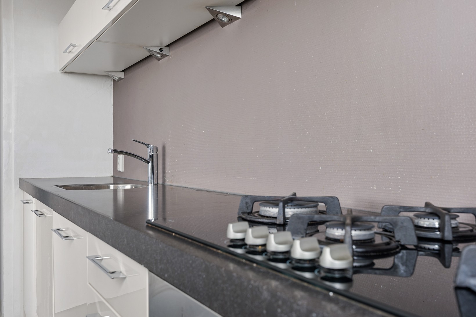 Appartement te koop: Houtweg 251, Emmen