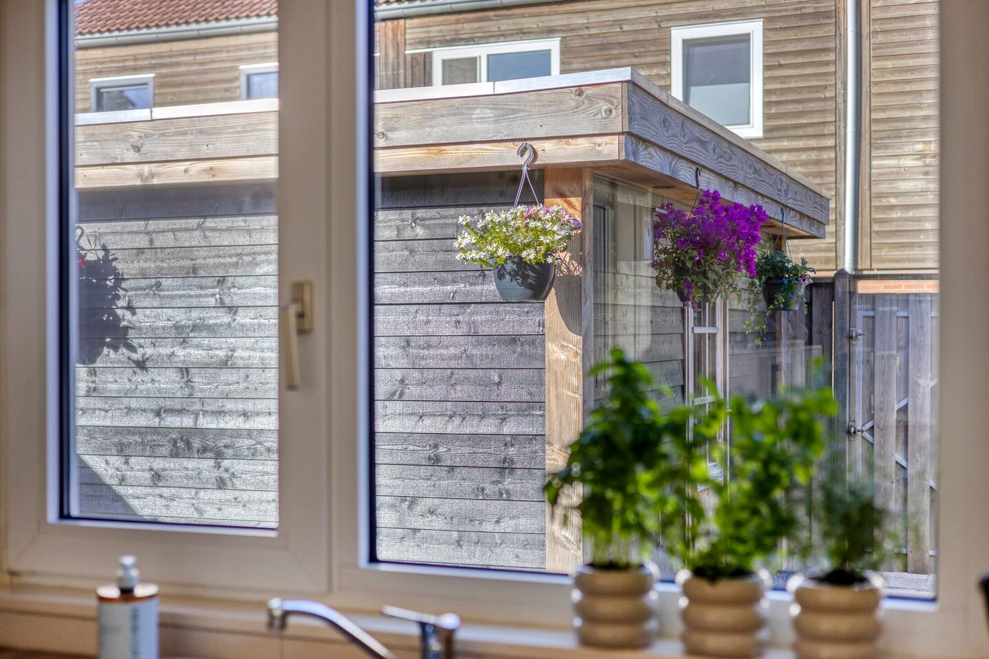 Hoekwoning te koop: Huismus 30, Emmen