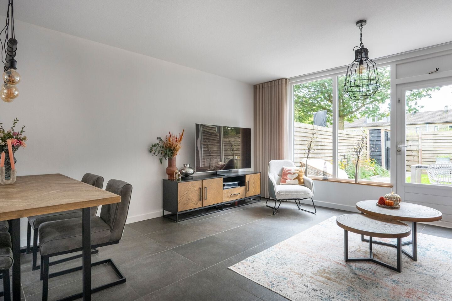 Tussenwoning te koop: Rietmees 85, Emmen