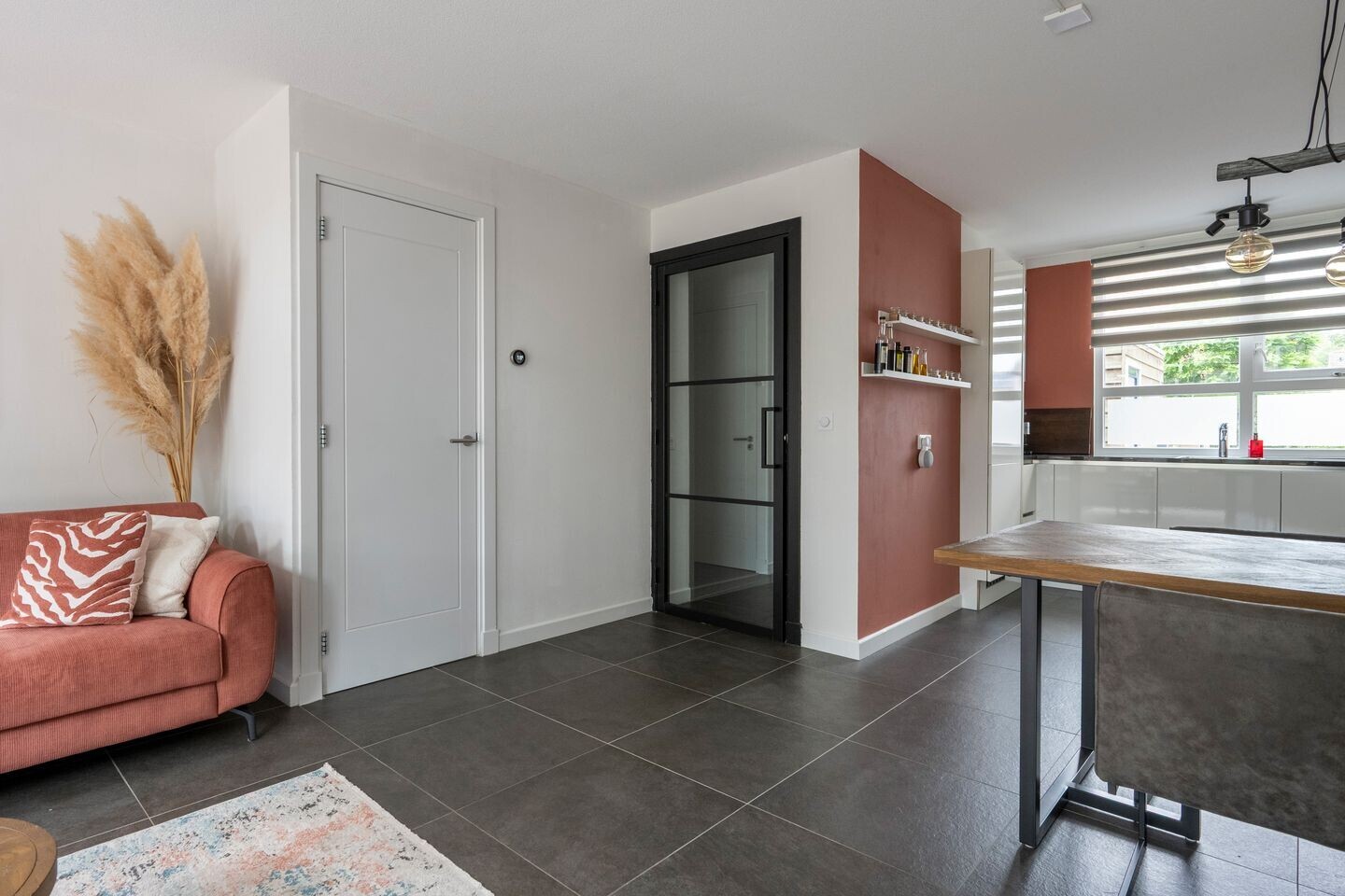 Tussenwoning te koop: Rietmees 85, Emmen