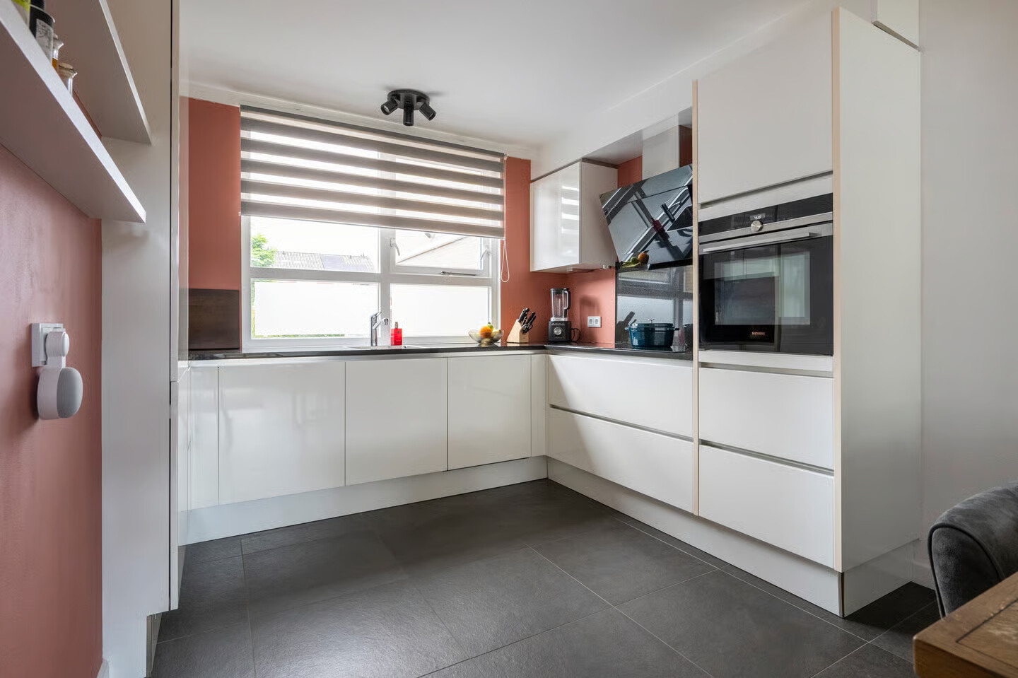 Tussenwoning te koop: Rietmees 85, Emmen