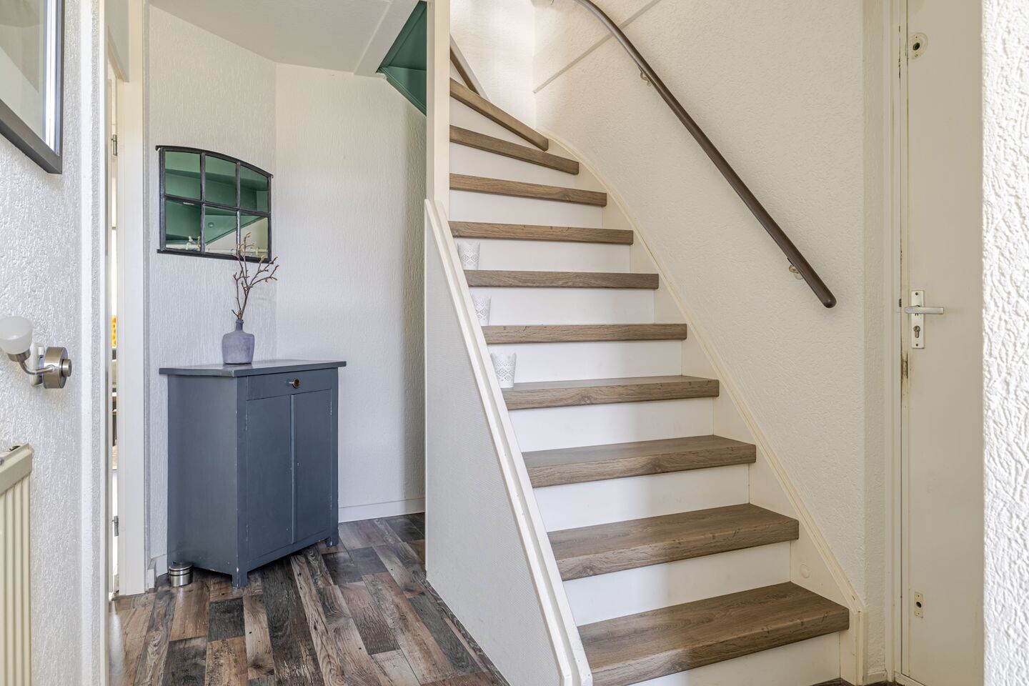 Hoekwoning te koop: Torenvalk 142, Emmen