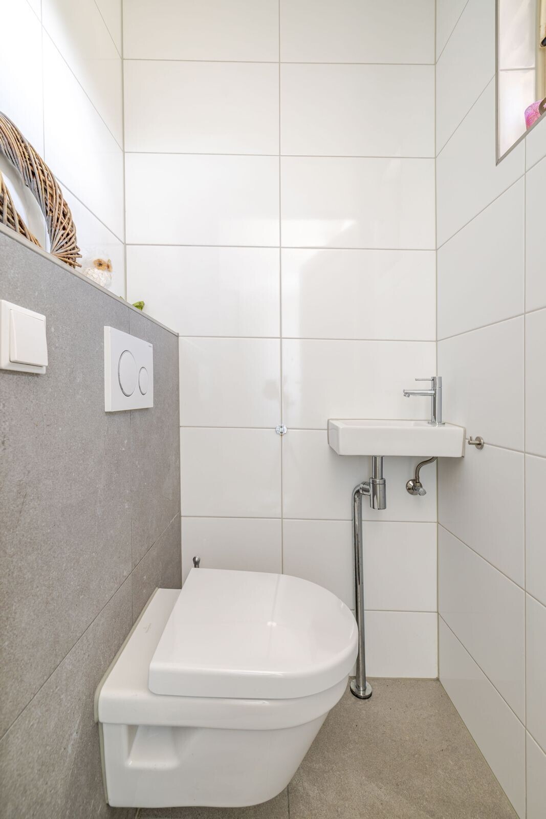 Hoekwoning te koop: Torenvalk 142, Emmen