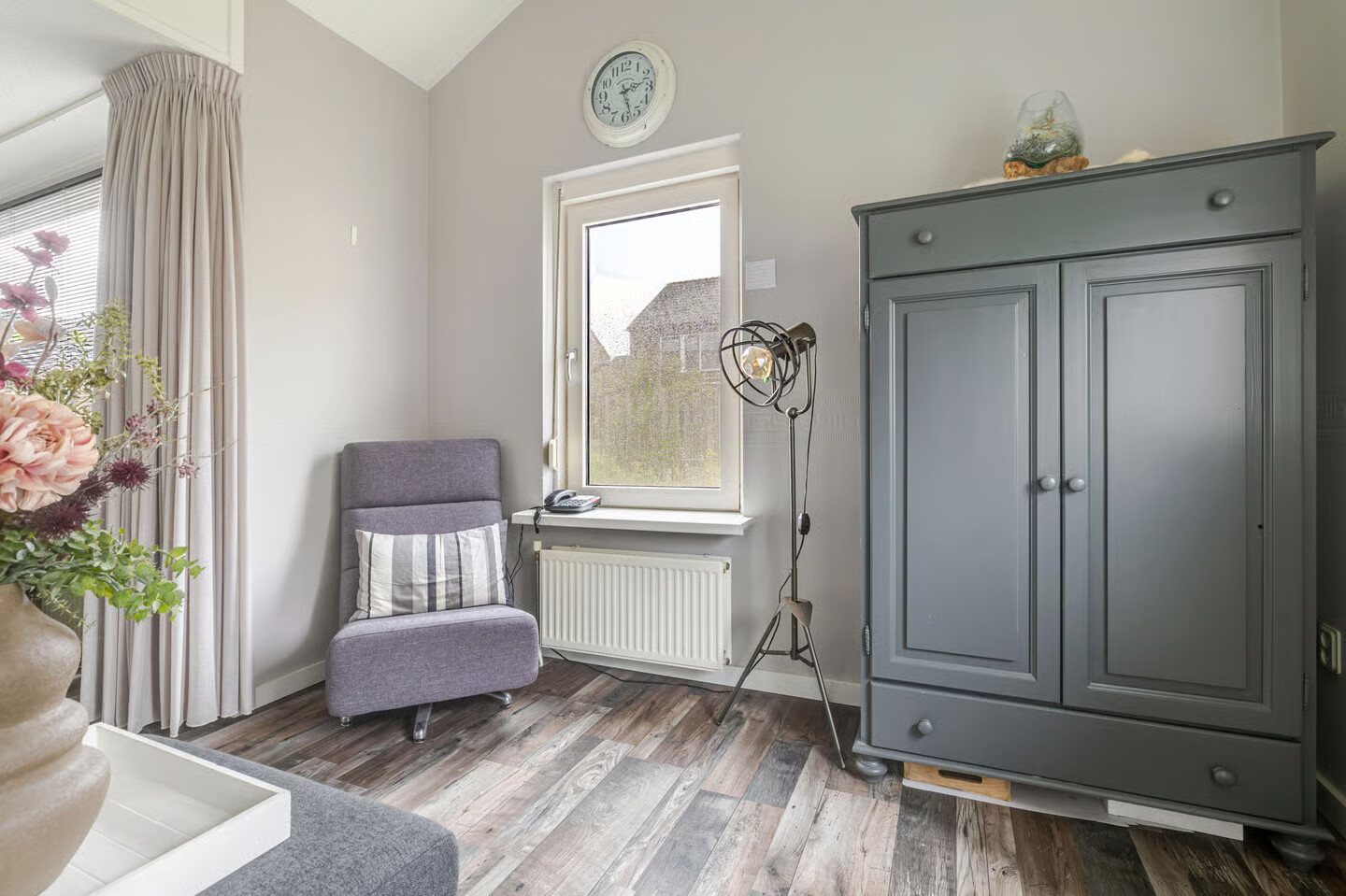 Hoekwoning te koop: Torenvalk 142, Emmen