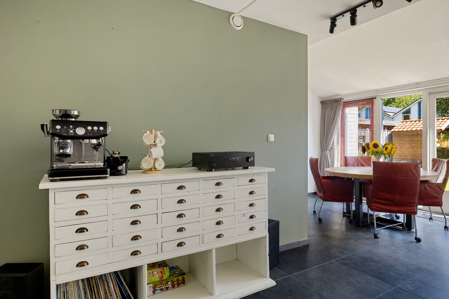 Tussenwoning te koop: Eendenveld 23, Emmen