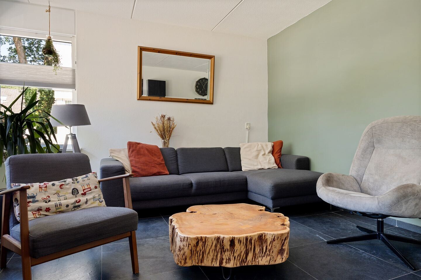 Tussenwoning te koop: Eendenveld 23, Emmen